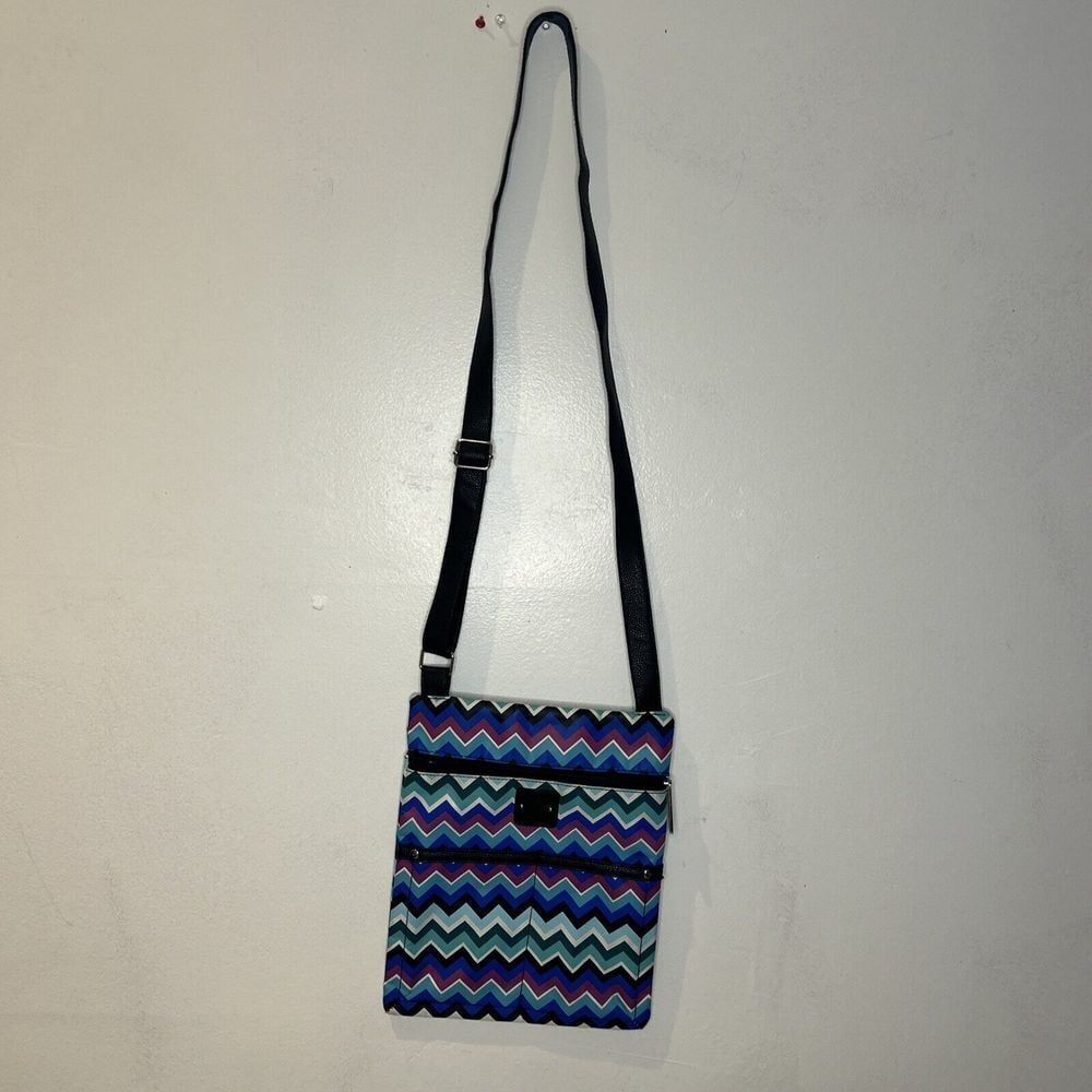 Stone Mountain New Women's Cross Body Adjustable Strapped Handbag Zipper Pockets